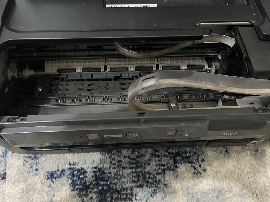 Продам чернобелый принтер Epson M100