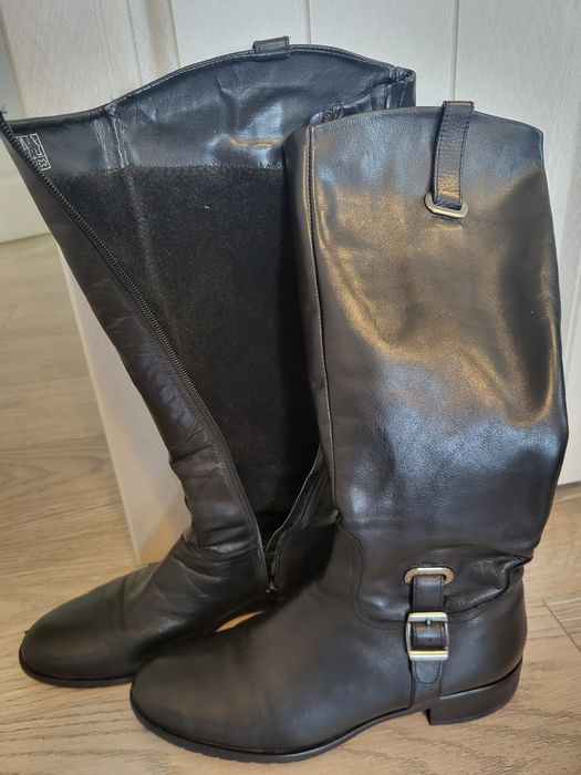 Кожаные сапоги демисезонные