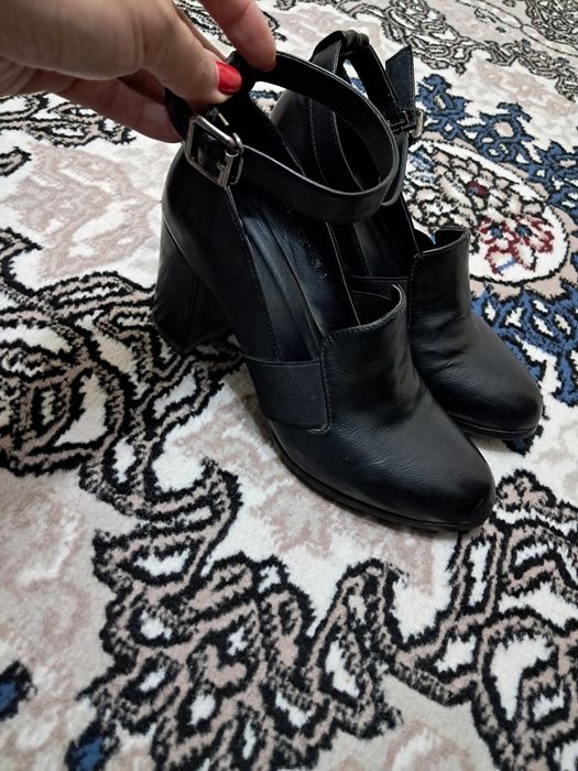 Tufli turkiya kabluk klassika