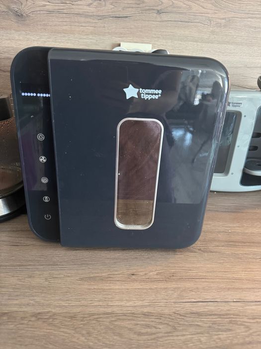 Uv стерилизатор и машина за мляко tommee tippee