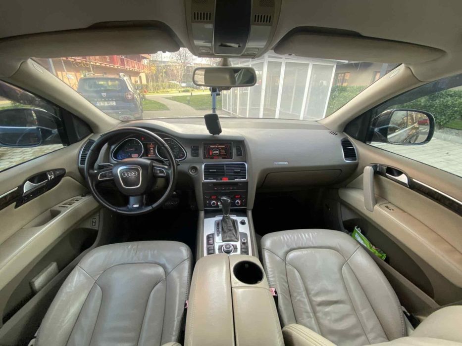 Vand schimb audi q7 ,7 locuri
