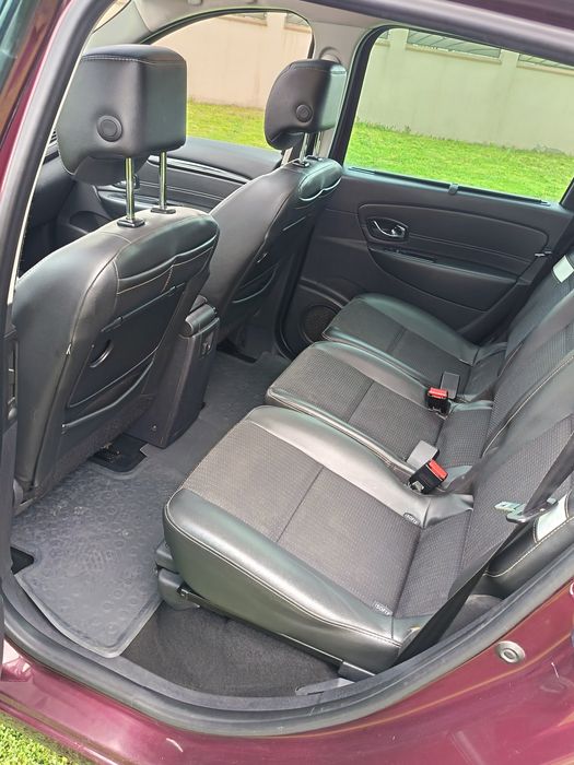 Renault Grand Scenic 2014 1.5 DCI 110 CP Automată Recent Adusă