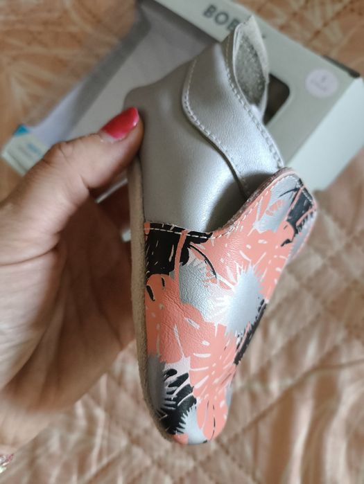 Бебешки боси обувки 3-9м Bobux естествена кожа