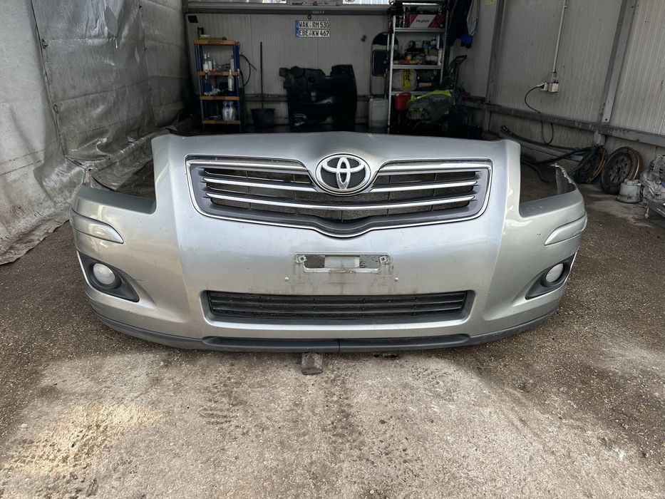 Предна броня комплект за Тойота Авенсис T25 facelift