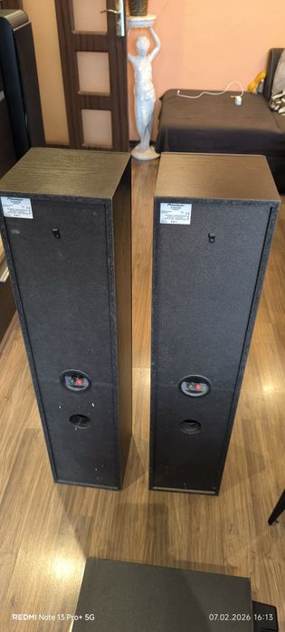 2бр подови тонколони Pioneer ,2бр сараунд,1бр център и  активен буфер
