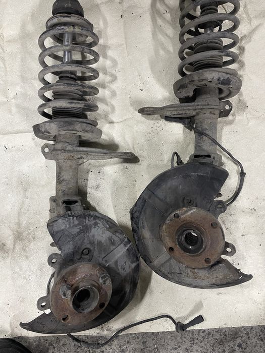 Продам запчасти Ауди 80б3