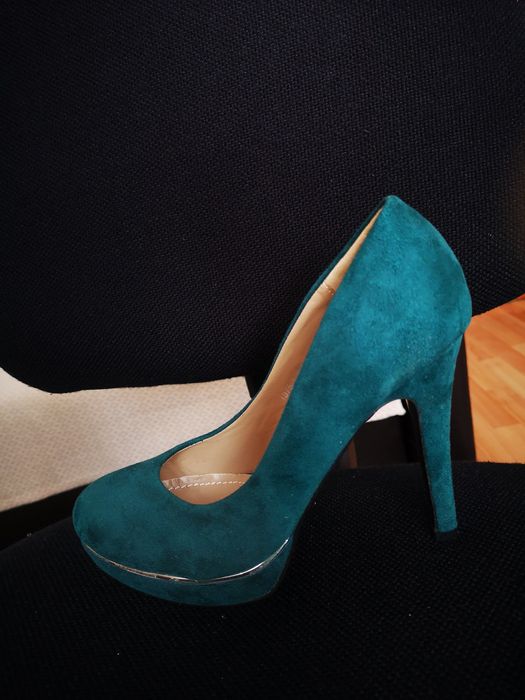 Pantofi cu toc, mărime 37-38