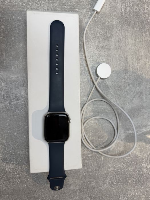 Продам Apple Watch Series 9