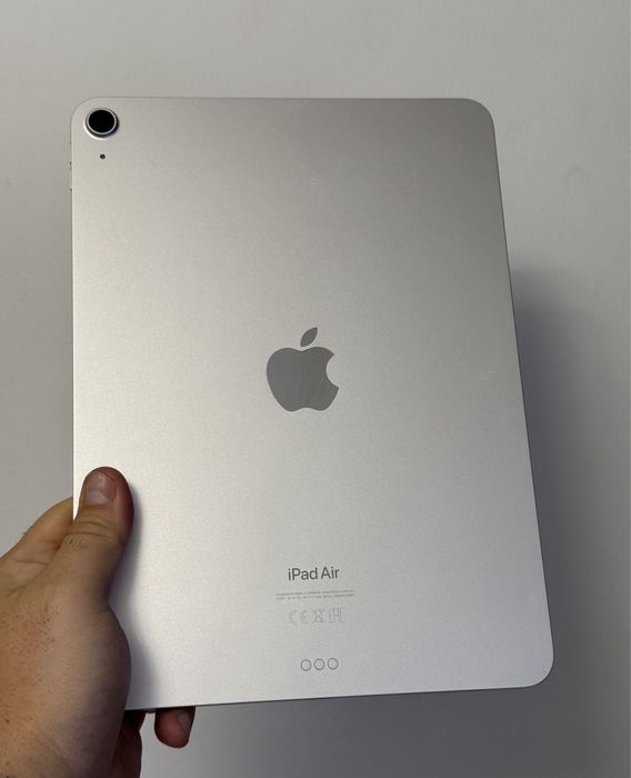 iPad Air 11 inch • M2 • 98% Bateria • ca NOUA cu Garantie