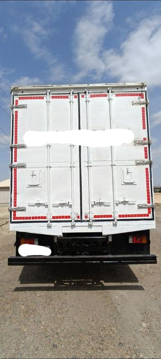 Isuzu 33 usti kòtarilgan qolgani telga gaplashiladi