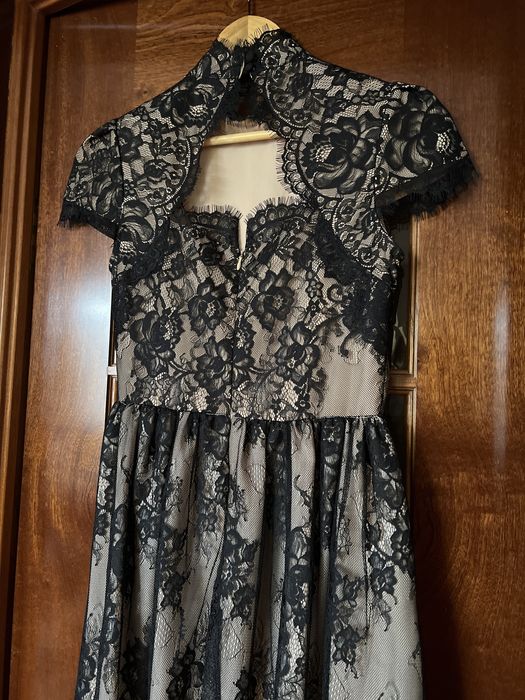 Шикарное вечернее платье, S