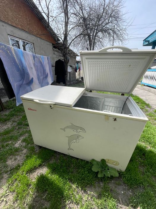 Продам морозильник