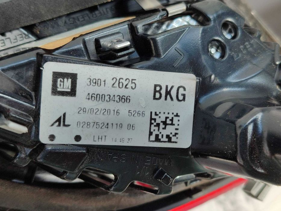 Stop haion stânga Opel Corsa E Hatchback 4 USI 2016 1.3 Diesel 2014-2019 Cod OEM: 39012625 (5G3)