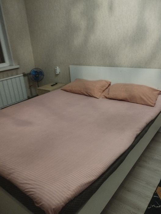 Двухместная кровать срочно