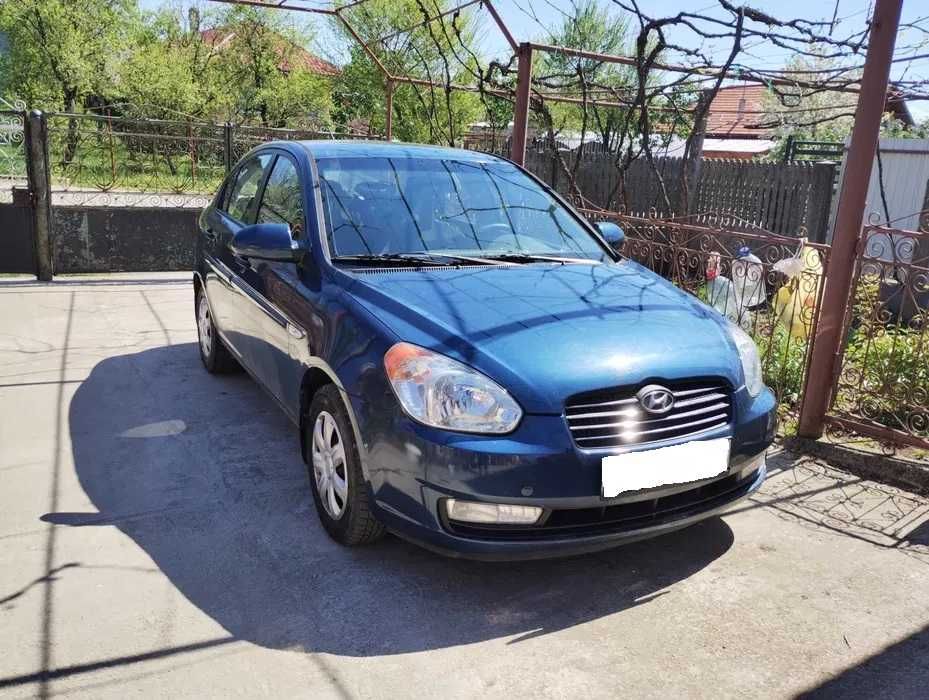 Usa stanga spate Hyundai Accent