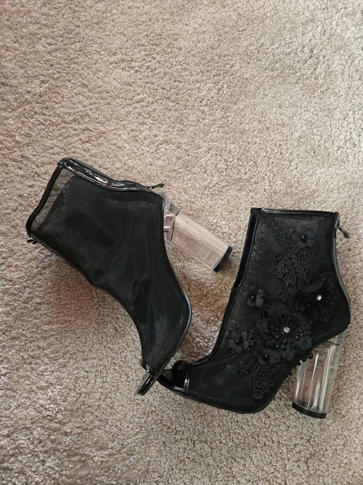 Дамски летни боти