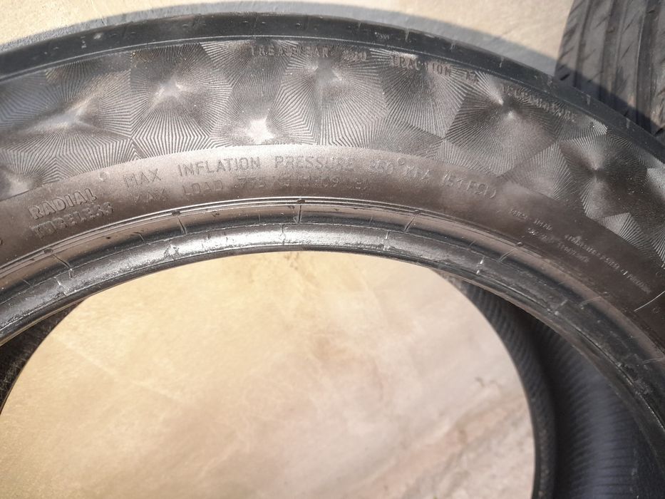 Anvelope de vară Continental