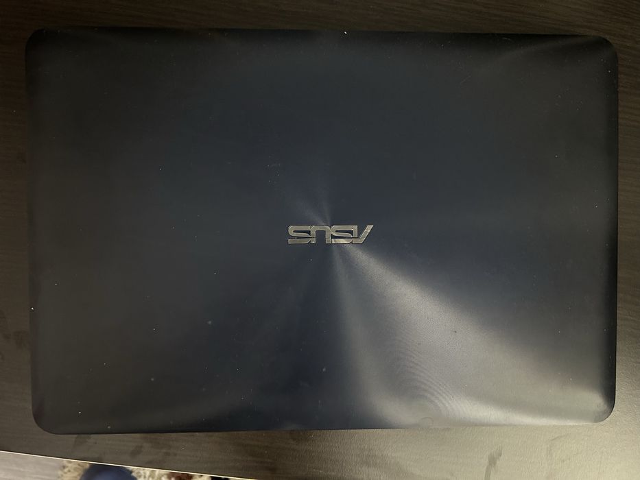 Laptop Asus 15.6” i7 4GB RAM 1TB nVidia 940MX  2GB