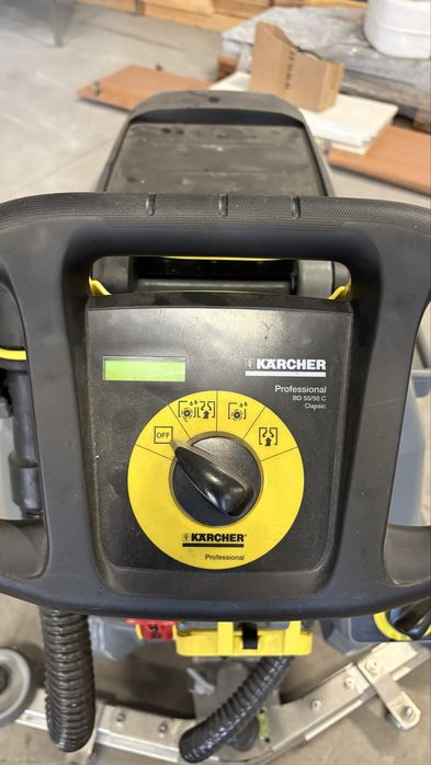Kärcher BD 50/50 C Professional – mașină spălat pardoseli + acumulator + încărcător