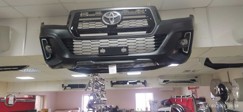 Бампер на Toyota Hilux (2015-) Rocco