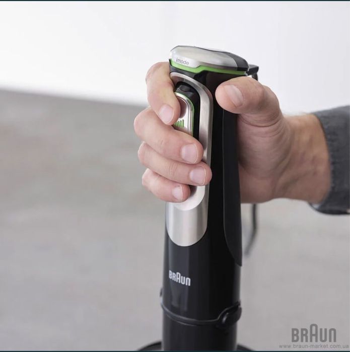 Срочно профессионалный кухонный комбайн ( цена договорная)