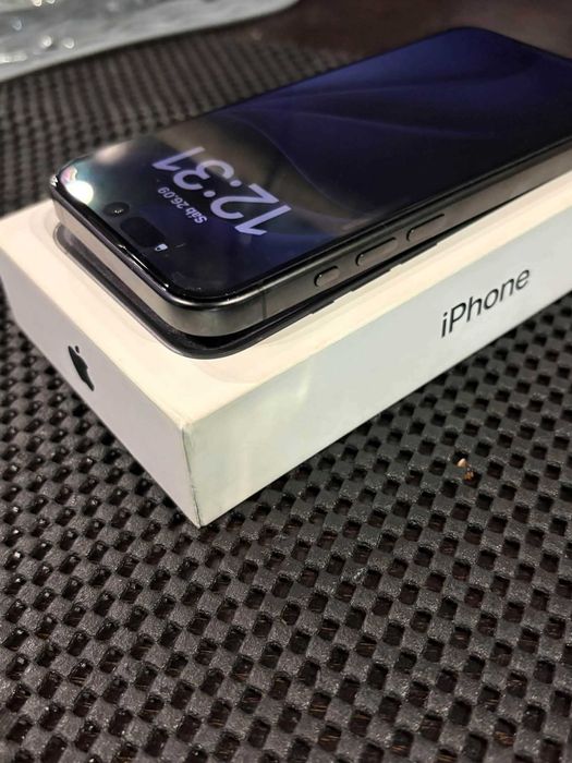 ПРОДАВАМ iPhone 15 Pro