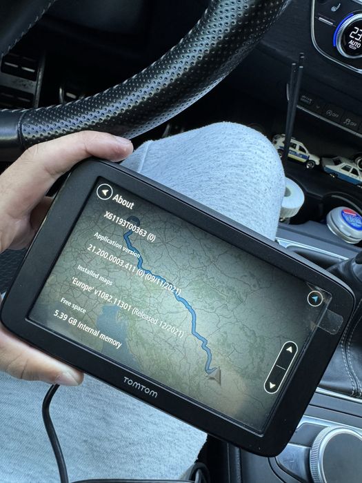 GPS TomTom nou pentru autoturisme