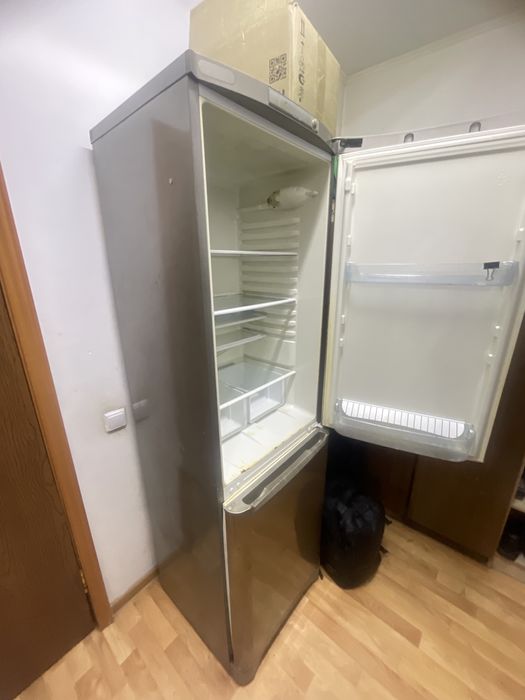 Продам холодильник