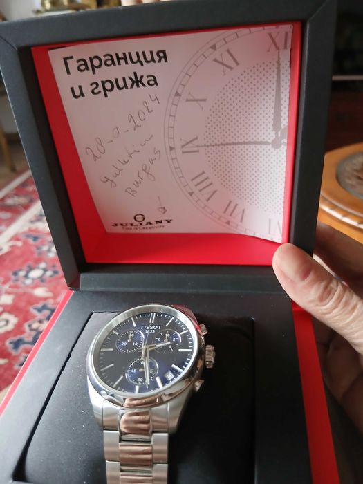 Мъжки ръчен часовник нов още в гаранция до 29 .09.2026.