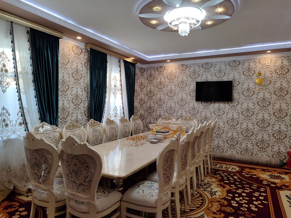 Guliston shahrida zudlik bilan uy sotiladi.