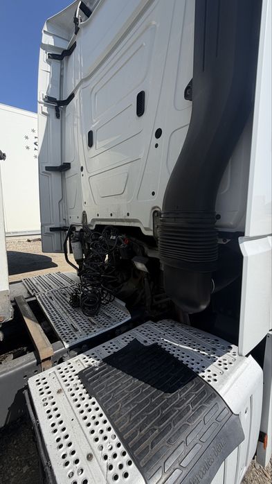 Mercedes  Actros