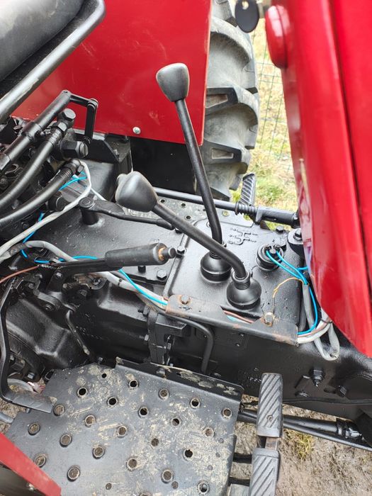 Tractor Universal UTB 445