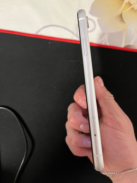 Vând iPhone XR stare foarte bună