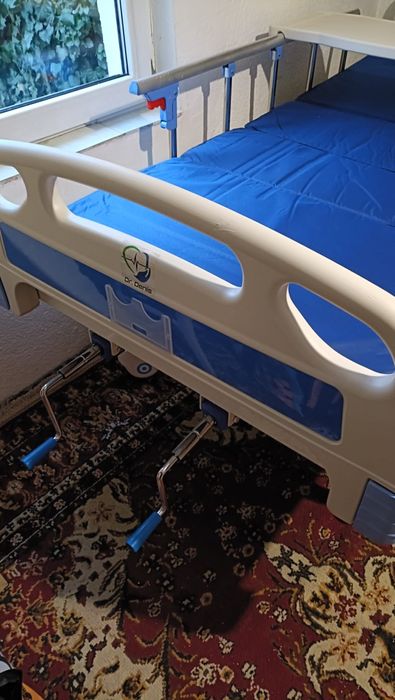 Pat Reglabil - Pentru Îngrijire Bolnavi