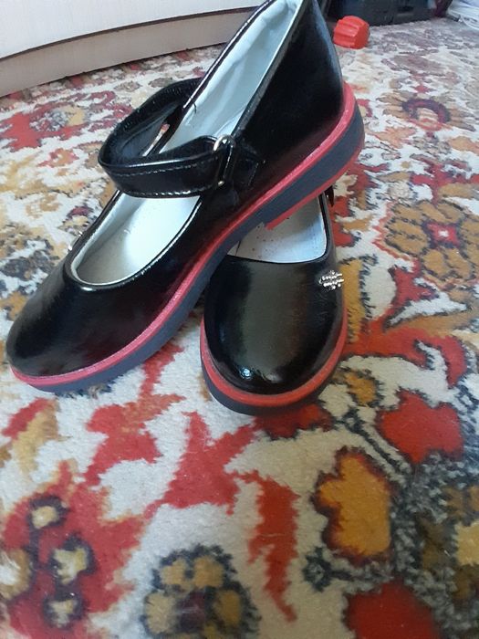 Продаются новые туфли, маломерки 33 раз.