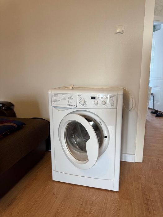 Продам стиральную машину