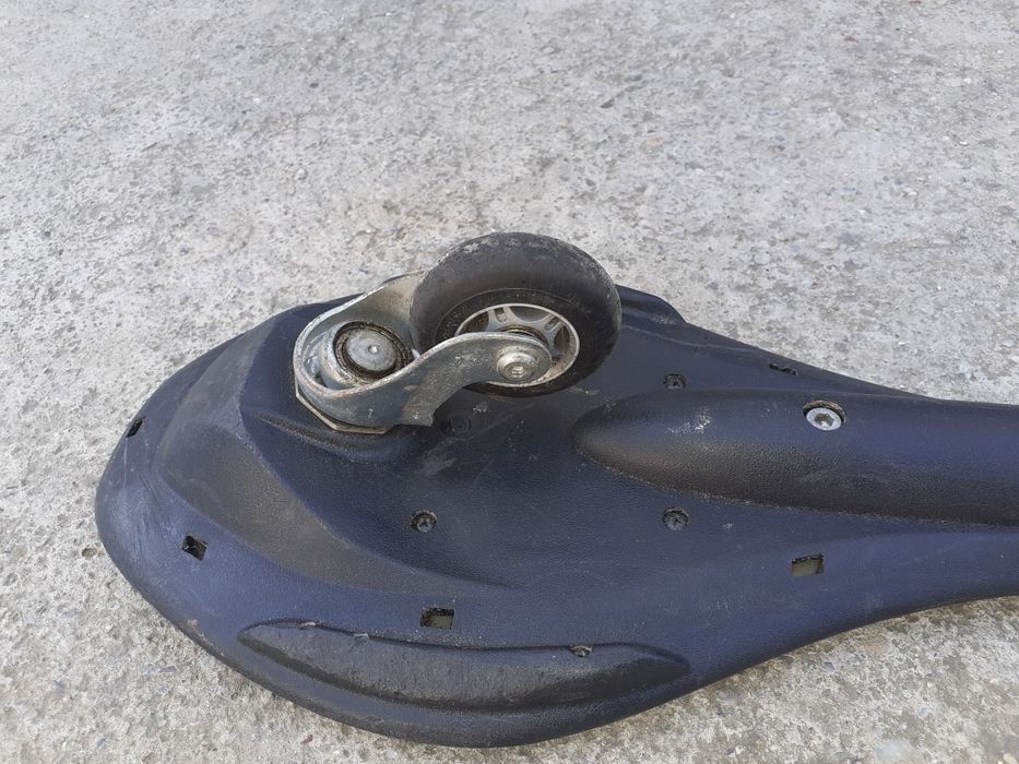 Waveboard street surfing