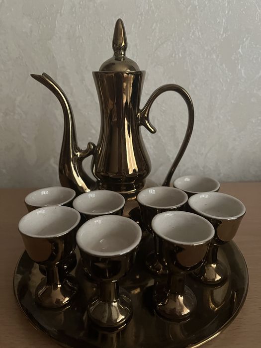 Продам восточный сервиз