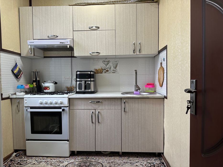 2 honalik uy sotiladi