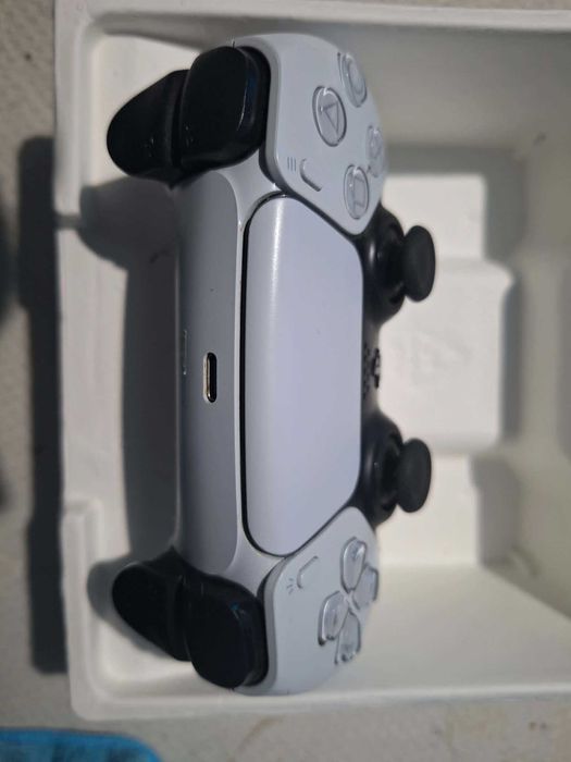 Controller PlayStation 5 – funcționează perfect, acumulator bun