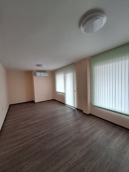 Дава се под наем Магазин в Пловдив, Младежки Хълм - 42 кв.м за 168.3 € - Снимка #2