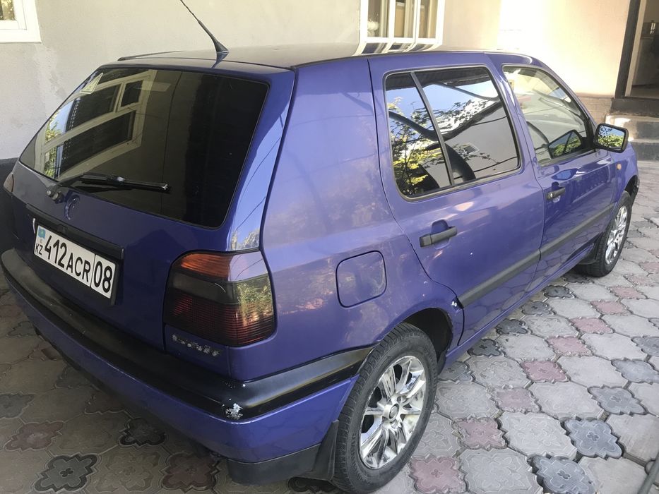 Гольф 3 1.8 моно 1996ж