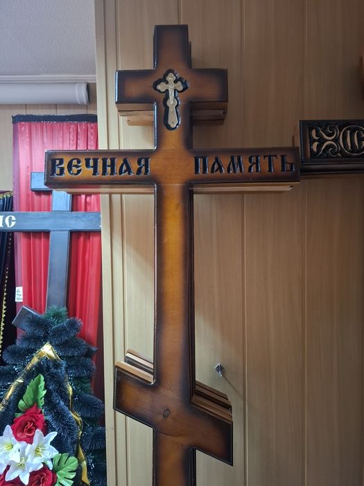 Искусственные венки