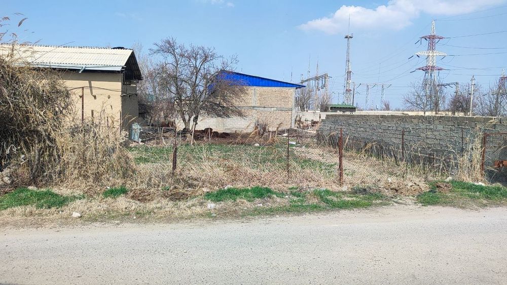 Зудлик Билан Хишравда 4сотуклик ер сотилади