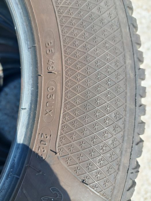 Гуми, зимни 215/60/16 KLEBER