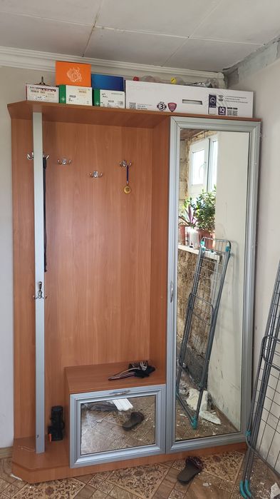 Шкаф для прихожую