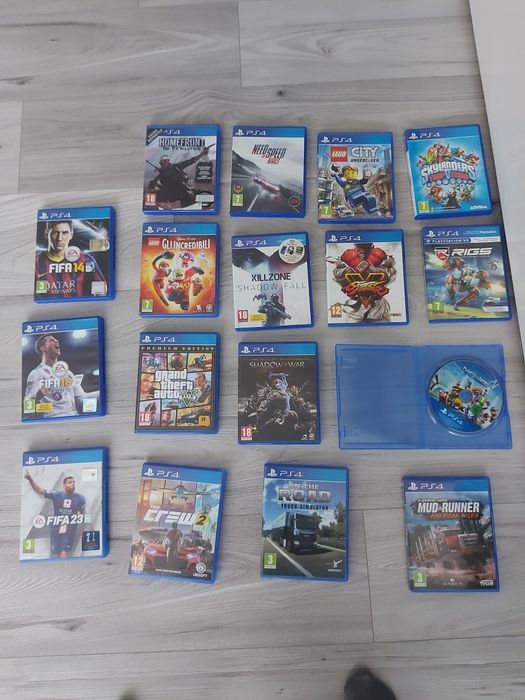 Ps4 1T Pro + 2 console + cooler + volan+17 games