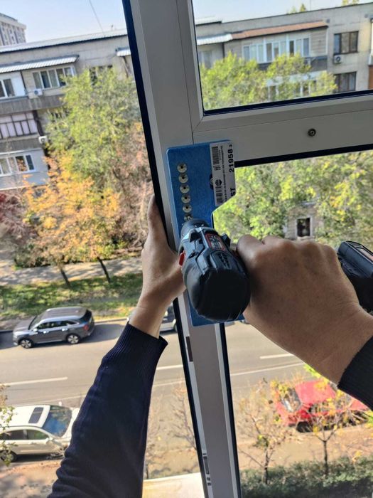 Срочный ремонт окон и дверей (ПВХ и Алюминий). Устраним продувания.