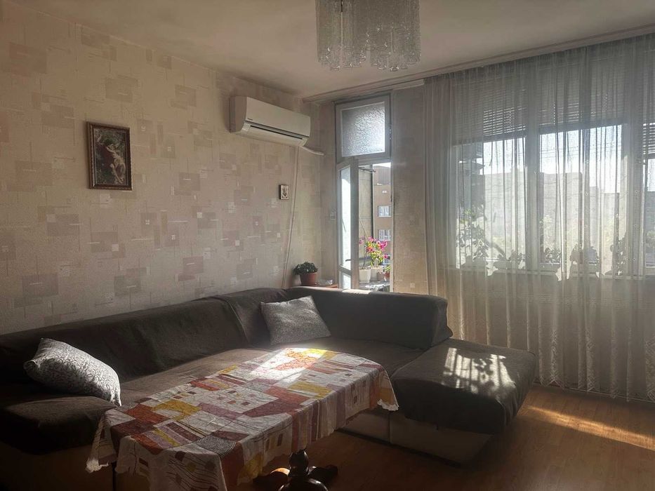 Продава се Тристаен апартамент в Стара Загора, Център - 72 кв.м за 1180 €/кв.м - Снимка #3