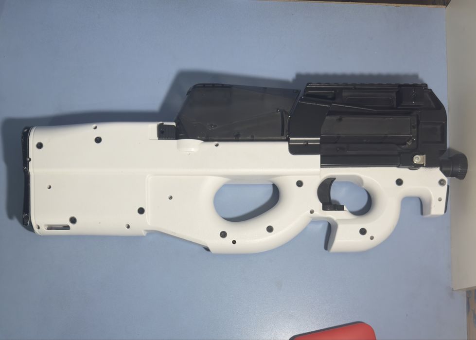 Автомат Orbeegun P90 white